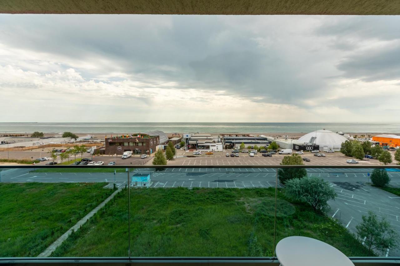 North Club Apartments II Mamaia Bagian luar foto