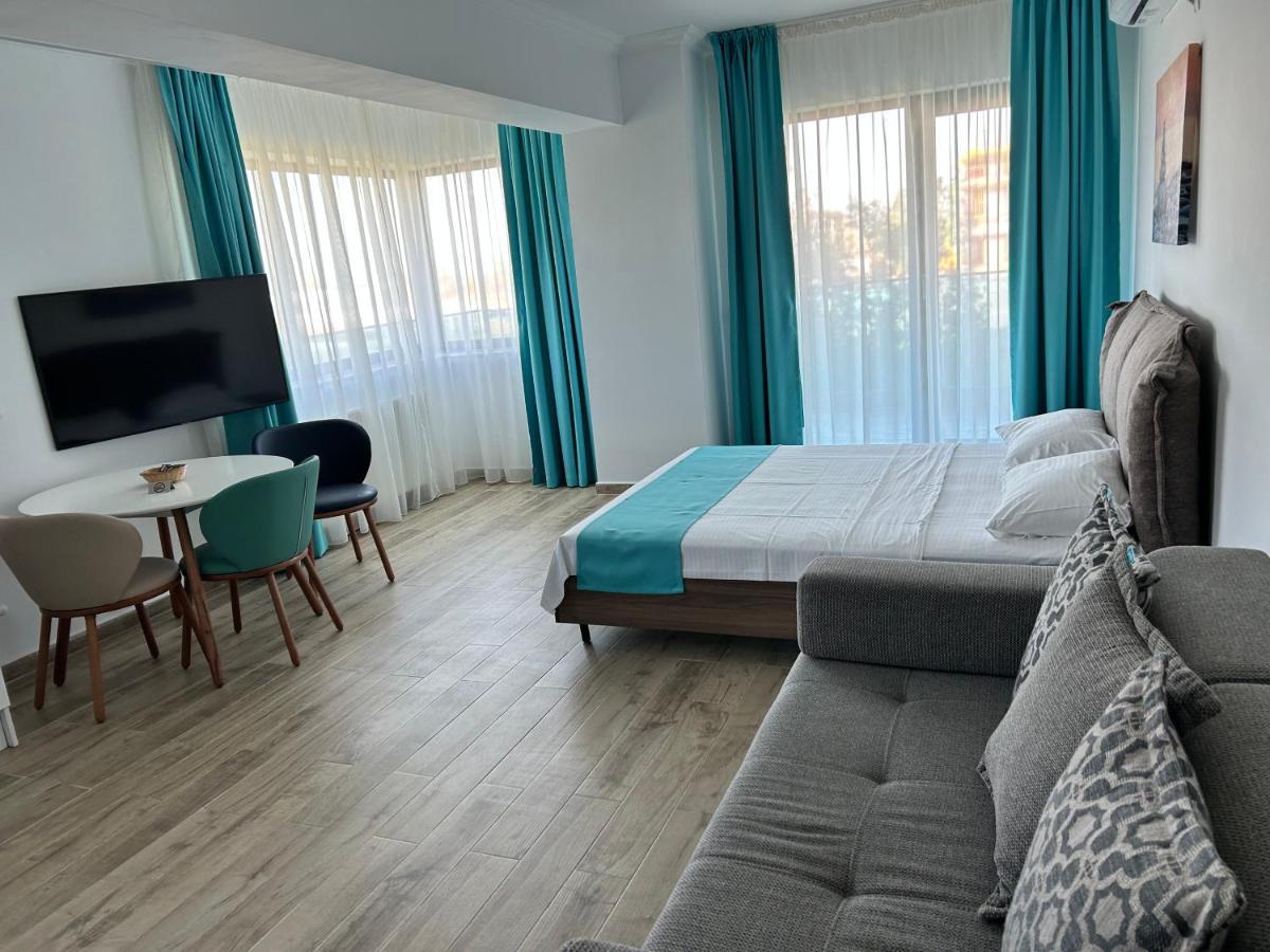 North Club Apartments II Mamaia Bagian luar foto