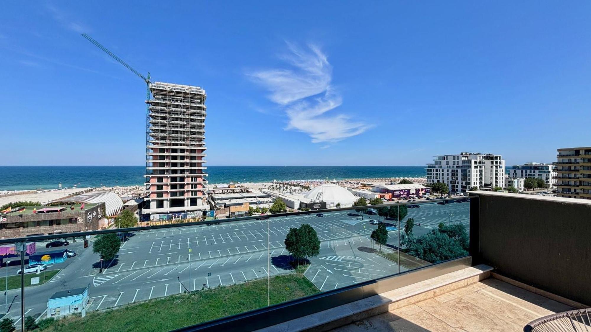 North Club Apartments II Mamaia Bagian luar foto